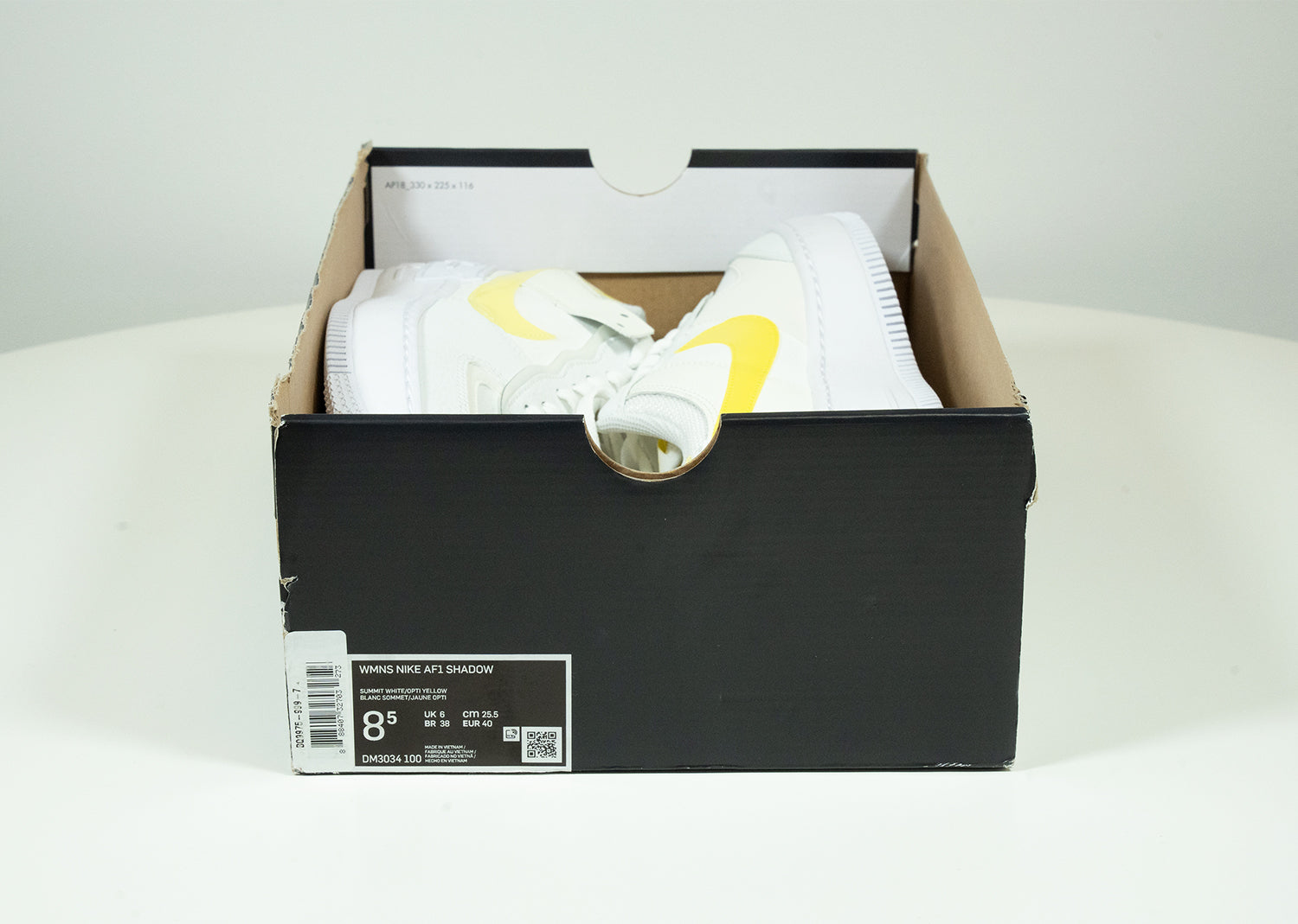 Second Chance - Nike basket running nike shoes Shadow White Opti Yellow - 40 | NEW