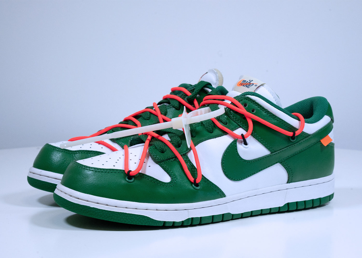 Second Chance - Nike Dunk Low Off-White Pine Green (2019) - 44.5 | USED