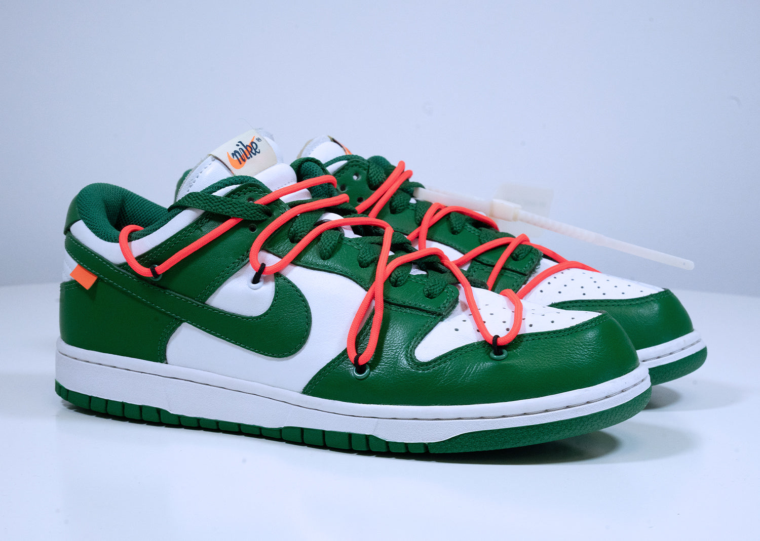 Second Chance - Nike Dunk Low Off-White Pine Green (2019) - 44.5 | USED