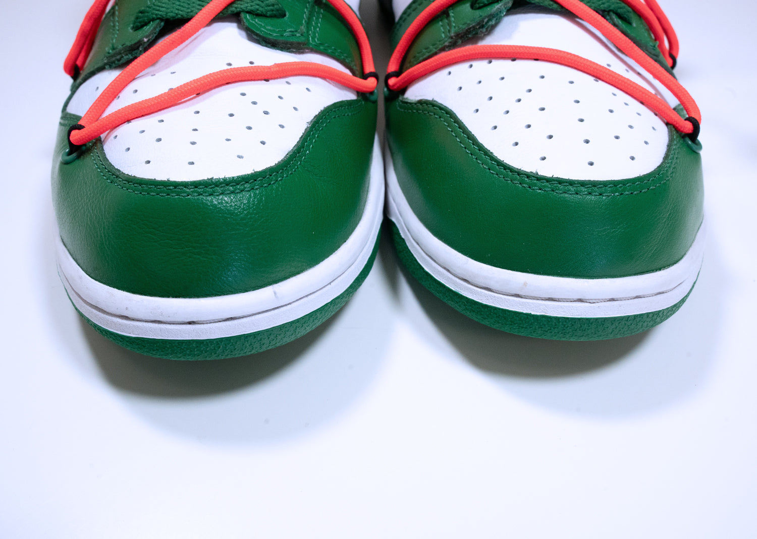 Second Chance - Nike Dunk Low Off-White Pine Green (2019) - 44.5 | USED