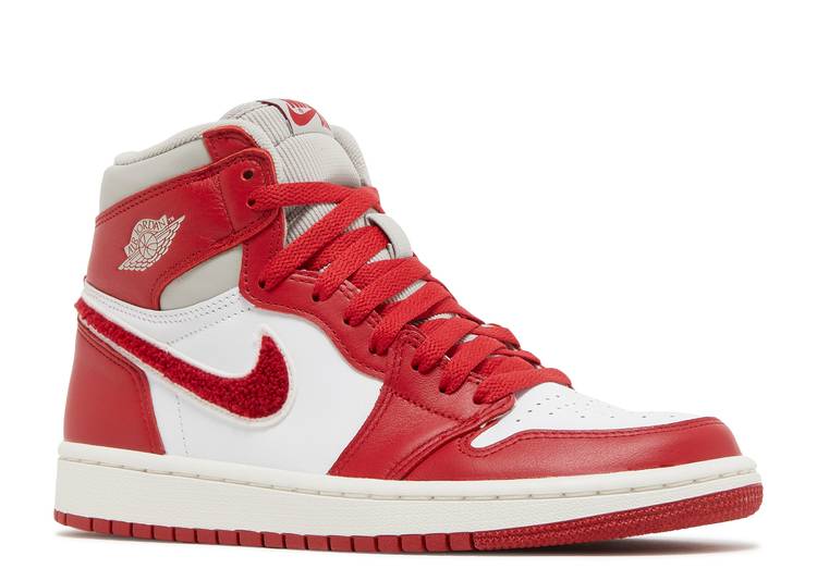 Air Jordan 1 High Varsity Rouge (2022)