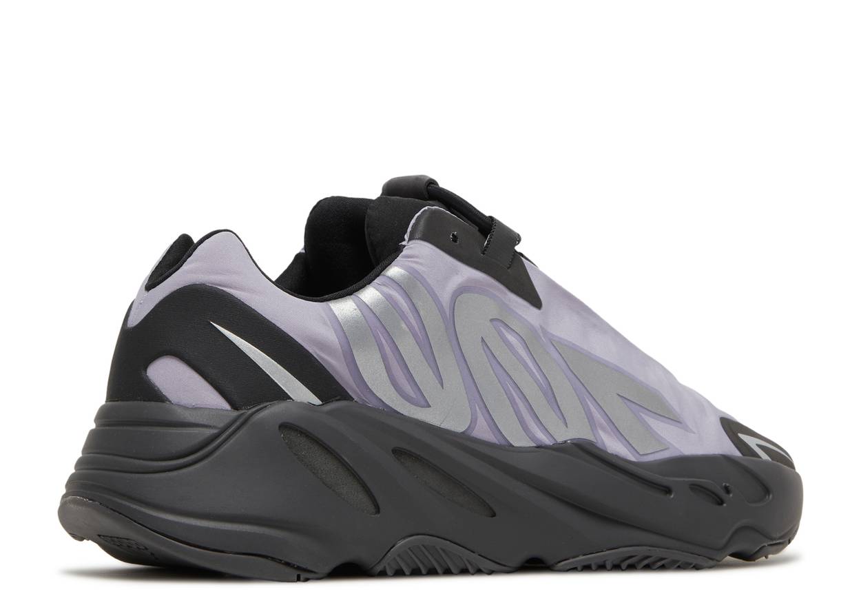 Yeezy Boost 700 MNVN Geode (2022)
