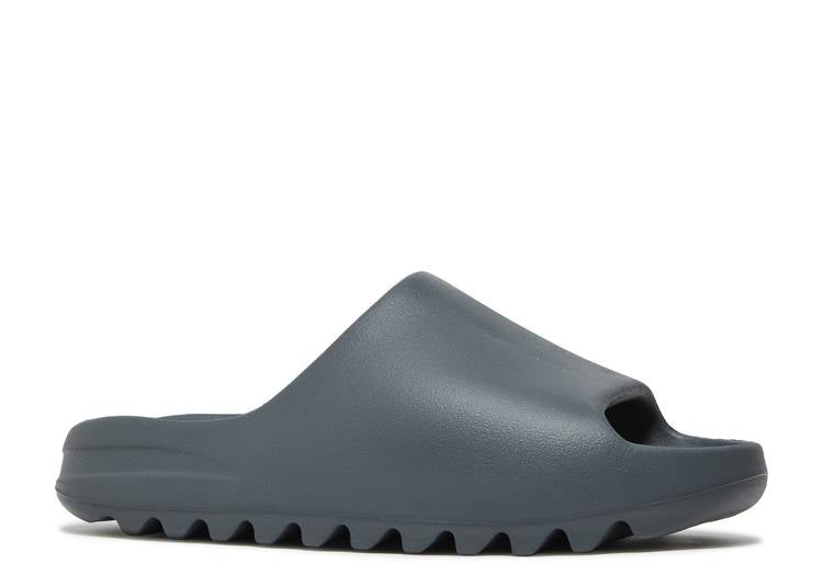 Yeezy Slide Leigrijs