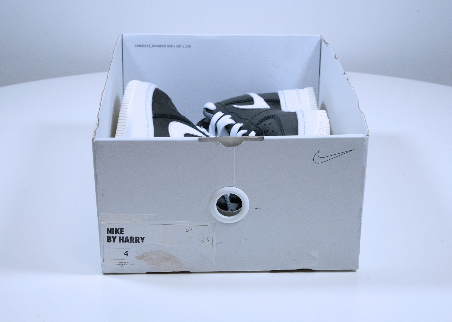 Second Chance - Nike grey and green air max 1 womens ID Black/White Swoosh - 37,5 | NEW