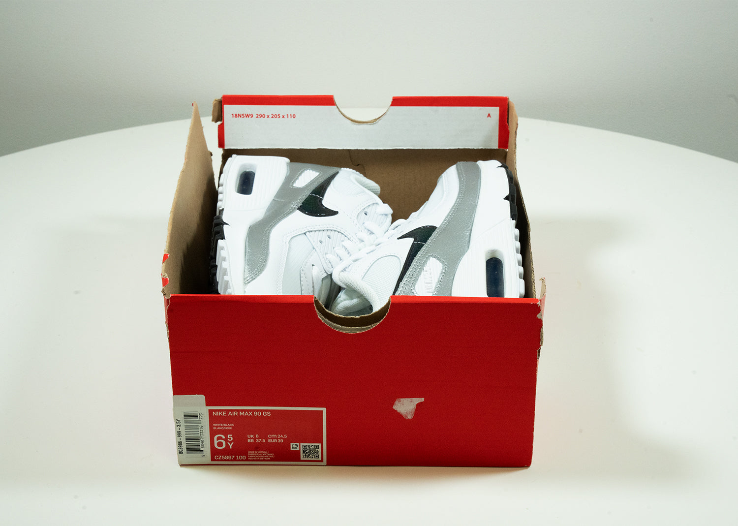 Second Chance - Nike Air Max 90 White & Black (GS) - 39 | NEW