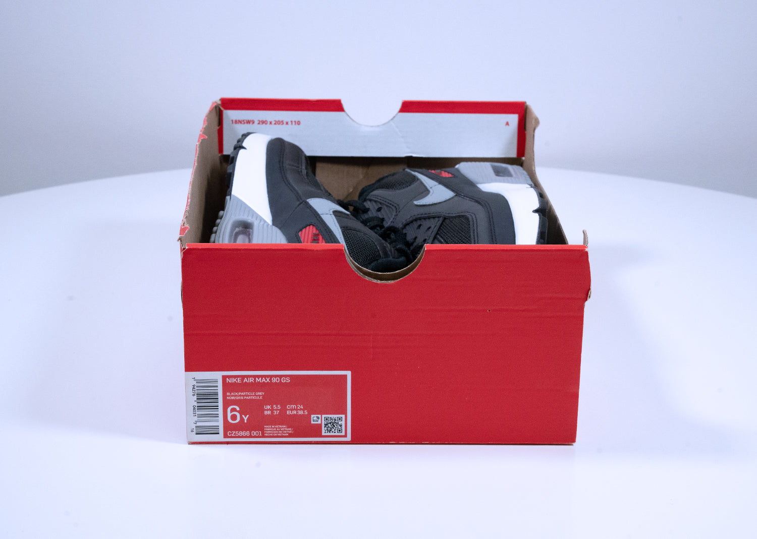 Tweede Kans - Nike Air Max 90 Zwart Partikel Grijs (GS) - 38.5 | NIEUW