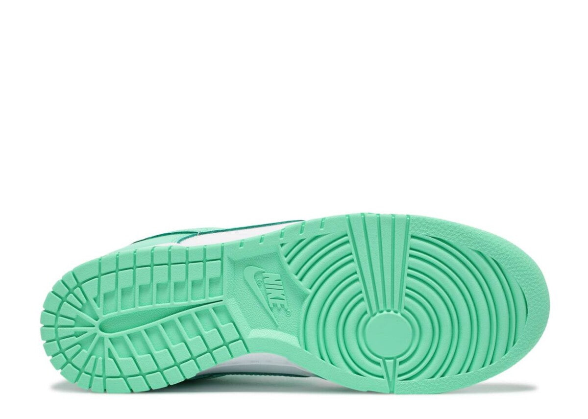 Nike Dunk Low Green Glow (W)