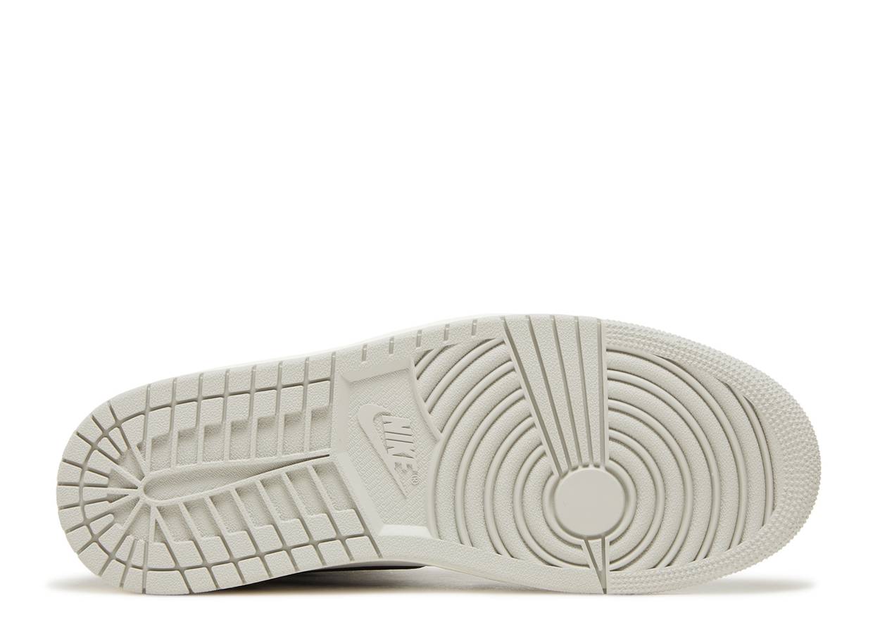 Jordan 1 Retro High OG White Cement